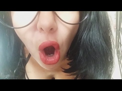 ❤️ Honey, hooyadaa anoo ah hooyadaa kuma ogolaan doonto inaad iskuul aado maanta... aad baan kuugu baahanahay... ️  Galmo