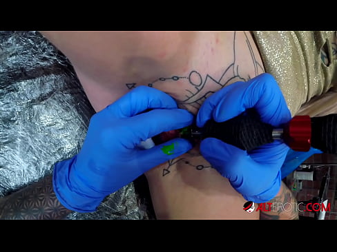 ❤️ Sully Savage oo aad u tattooed ayaa Kintirkeeda ku sawirtay tattoo ️  Galmo